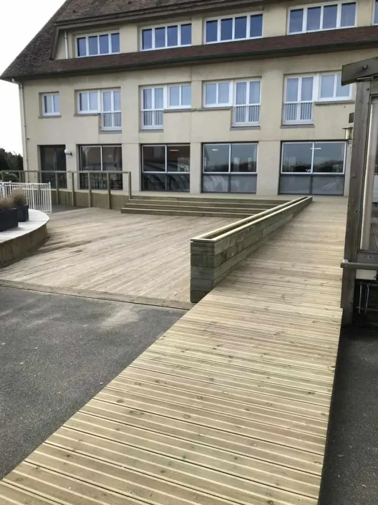 aubry-menuiserie-bois-img.