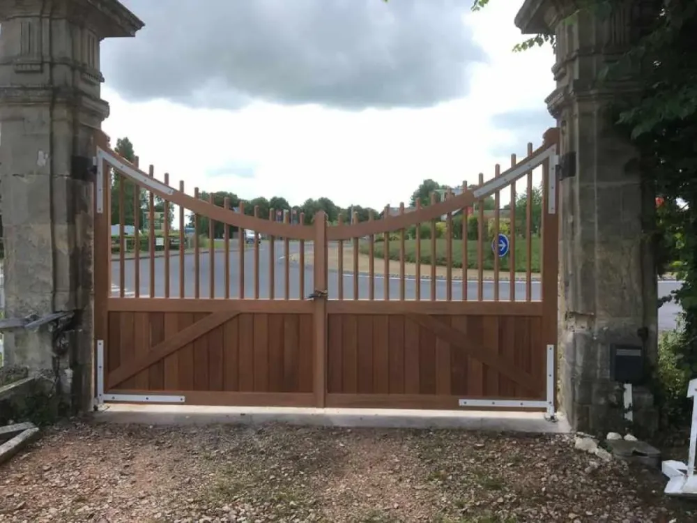 aubry-menuiserie-portail